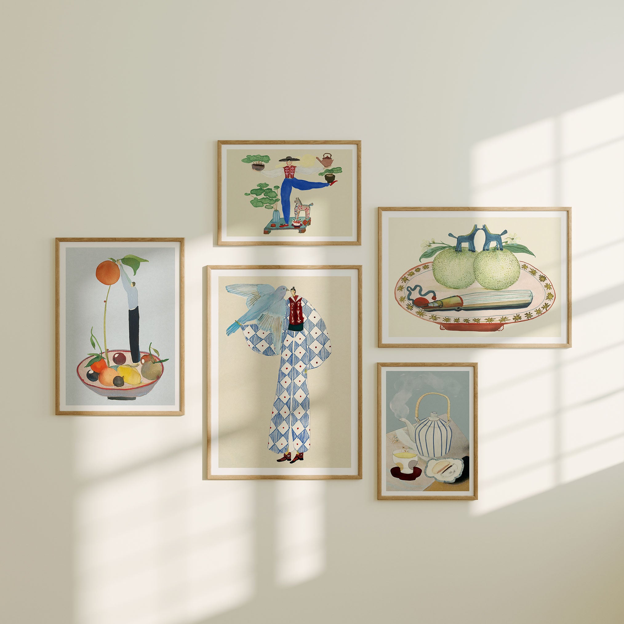 Tea Ceremony kunstplakat med tekande i en billedvæg med fem fantasifulde motiver all-groups