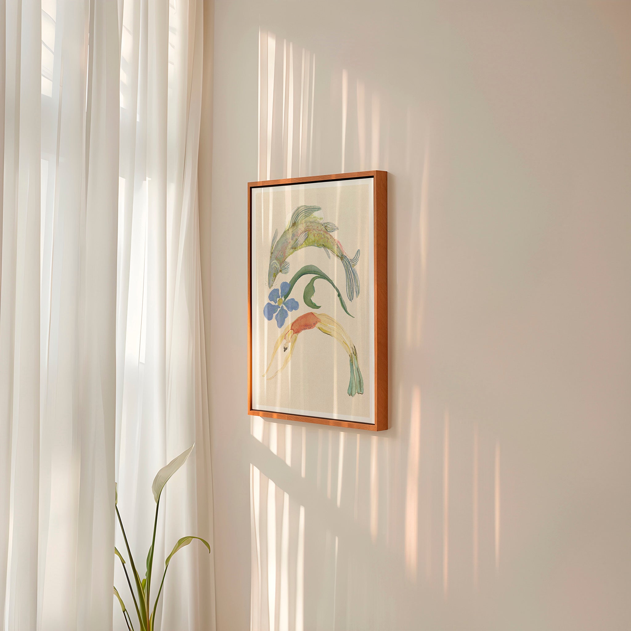 Ryujin kunstplakat med to fisk og blå blomst ved et solbelyst vindue all-groups