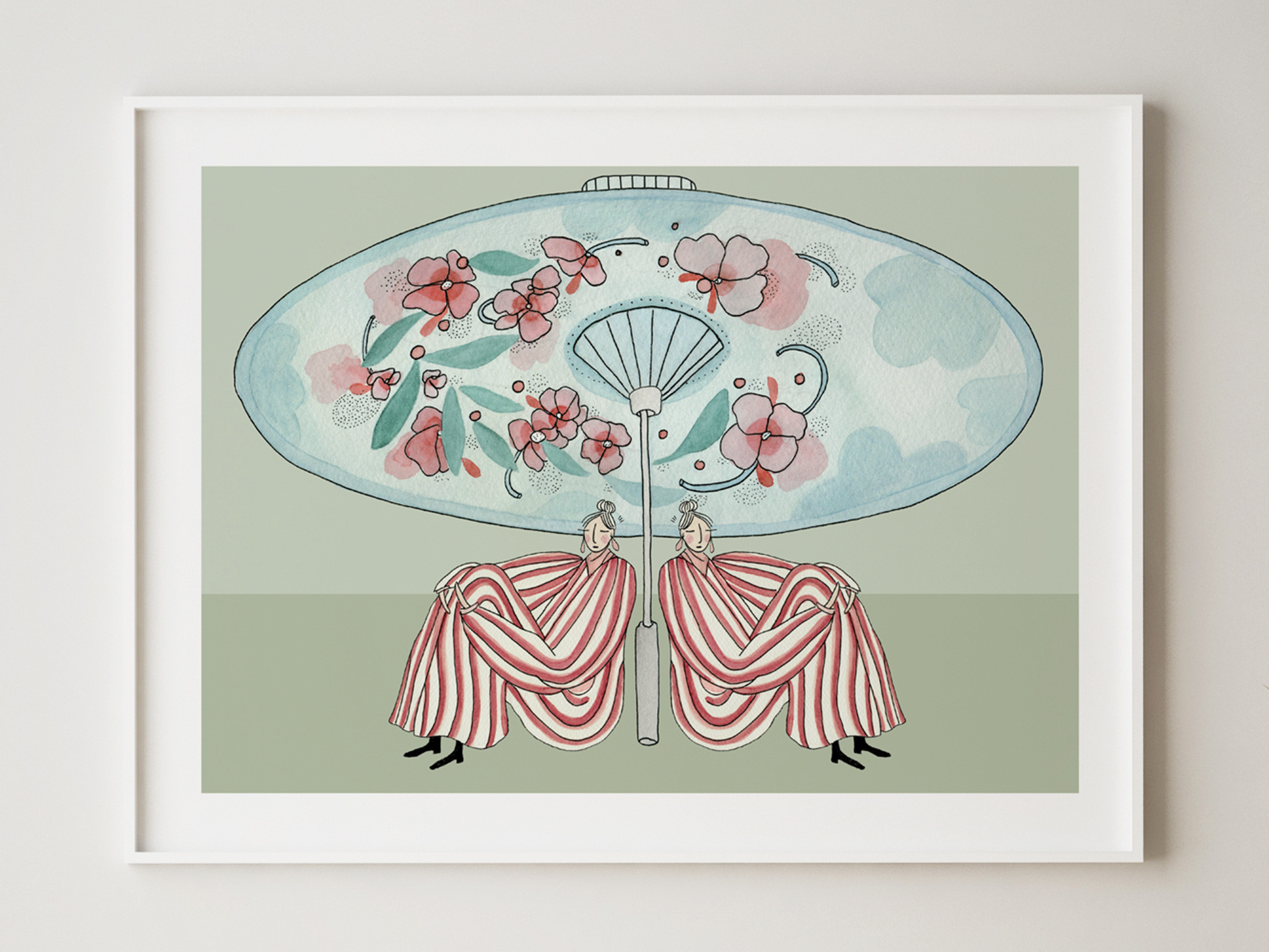 Nærbillede af GARDEN GODDESS kunstplakat i hvid ramme med to stribede figurer under blomstret parasol