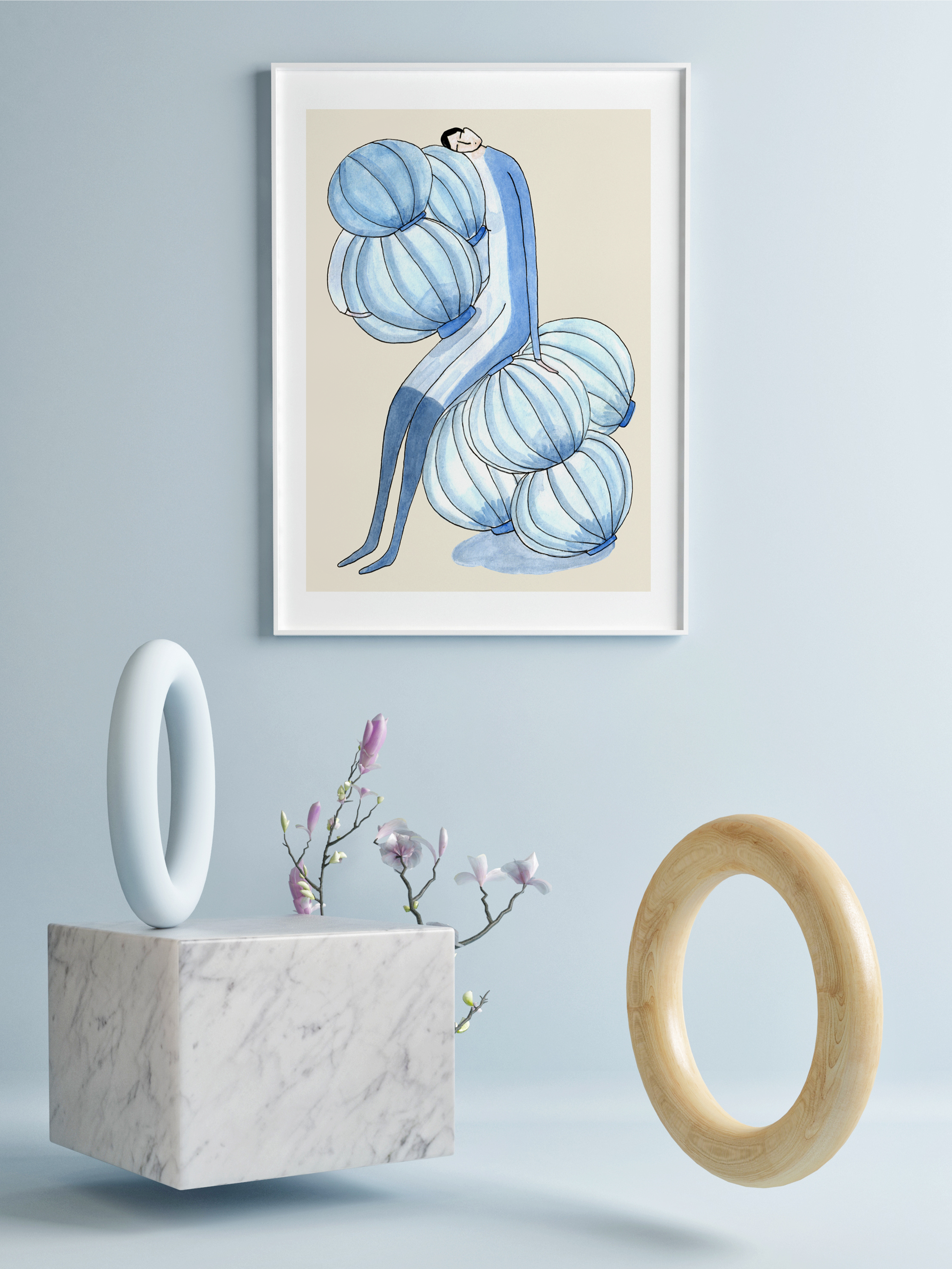 SLEEP TALK kunstplakat i hvid ramme på lyseblå væg med skulpturelle ringe og blomster